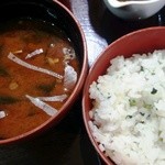 Makotoya - ご飯は菜飯を選べる　味噌汁は赤出汁