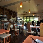 カフェ ブリーガーデン - 店内