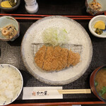 Katsuboshi - ロースかつ定食　1,880円