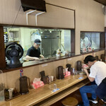 麺酒処 ぶらり - 店内。