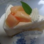 カンツバキ - 桃のショートケーキ