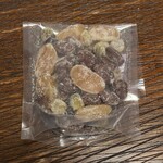 つかもと - ほろ甘なっとう（いろどり）