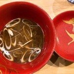 寿司処 しん - 赤だしヽ( ・∀・)ﾉ