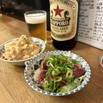 銀座屋  - 大瓶　牛たたき　コンビーフのポテサラ