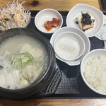 韓国家庭料理 炭火焼肉 しんちゃん - 