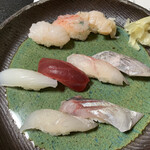 鮨よし - 富山湾すし    こち、あじ、いか、まぐろ 、きじはた、タチウオ、しろえび、あまえび、バイガイ