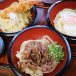 枡うどん - 三色割子うどん800円