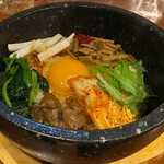 和牛ダイニング参番館 - 石焼ビビンバ1300円