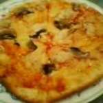 ラ・ファーロ - 蟹とキノコのピザ