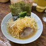 家系ラーメン まこと家 - 