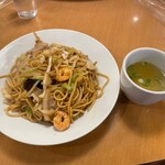 南海飯店 - やわらかい焼ソバ①