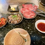 Sumibiyakiniku Musashi - キムチ、牛すじポン酢、塩タン