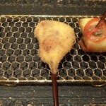串揚げ処　喜寿 - 牛フィレ肉、ゴーヤとカマンベールチーズのアンチョビ添え・おまかせコース