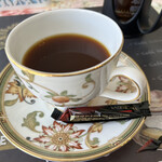 カフェ エクレール - コーヒー☕️には、チョコレートが付いて参ります。