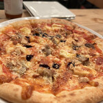 和フレンチバル村塾 - フォアグラとカマンベールのピッツァ