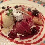 クレープリー・アルション - 2013-5　ベリーの入ったオムレツ風クレープ