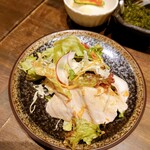 黄金の角煮と奄美焼酎90種 奄んちゅ - 豚しゃぶサラダ