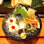 すし割烹 小笠原 - 私が注文したお造りの三種盛りです(o^^o)