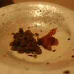 鮨 しみづ - 鰹粉と梅肉の味変アイテム