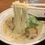 隠岐の島ラーメン - 濃厚貝出汁暖流ラーメン