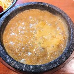 石焼拉麺ぶし - 石焼熟成カレーつけ麺　つけ汁