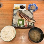 焼魚と家庭料理　つばき食堂 - 