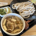 Musashino Udon Kkamitsuke Seimenten - 肉汁うどん