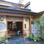 料亭　稲穂 - 玄関には「稲穂」が！