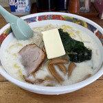 味の札幌 - 牛乳ラーメン(バター入)