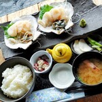 光る海 - 活ホタテ刺定食