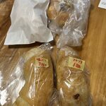 トリコ商會 - 塩パン（140円）など