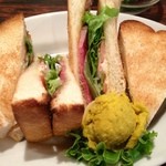 SABOU 虎ノ門店 - 噂のローストビーフサンド