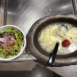 Teppanyaki Okonomiyaki Kashiwa - 鳥のスープ、サラダ