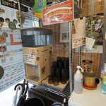 ようすけ 鶏煮亭 - 冷水器付近