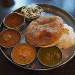 南インド料理ダクシン - 南インドの伝統的なランチ