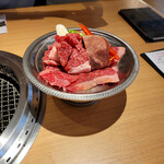 和牛放題の殿堂 秋葉原 肉屋横丁 焼肉 - 