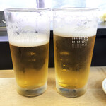 すしざんまい - 生ビール748円。やっぱり一杯めはコレ