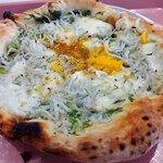 真鶴ピザ食堂 KENNY - しらすと卵と青海苔・S