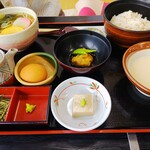 もちむぎのやかた - もちむぎ「官兵衛麦とろ定食」