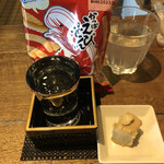 麹町いづみや しろ - カルビーかっぱえびせん、熊本 五ッ木 山うにとうふ、にいだしぜんしゅ めろん3.33 生酛純米