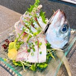 なんか喰ぃ亭 - 鯵お造り(半身)３００円！？