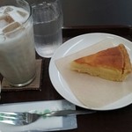 アルテ - アイスチャイと洋なしのケーキ
