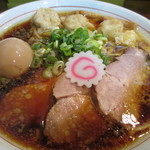 ９８０えん 特中華そば (無料大盛)2013.8