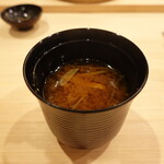 すし処 睦月 - 赤出汁