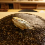 すし処 睦月 - 鯵新子