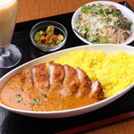 インドネパールレストラン ラリグラス - とんかつカレーセット