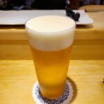 すし処 野毛 松風 - 生ビールのグラスはとても薄い