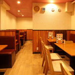 インドネパールレストラン ラリグラス - 内観全景