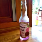 Rozu Kafe - 薔薇サイダーを飲み干さず。
