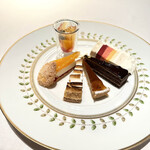 ザ・カハラ ホテル&リゾート 横浜 - デザートワゴン